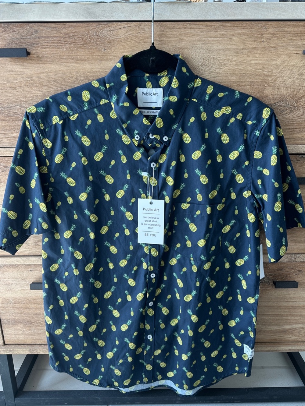 Public Art Men’s Navy Short-Sleeve Pineapple Print Button-Down Shirt Size M NWT